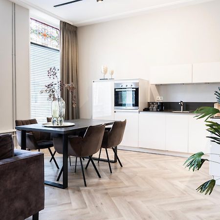 Xxl Loft With Bath Located Stadsvilla Tilburg Exteriér fotografie