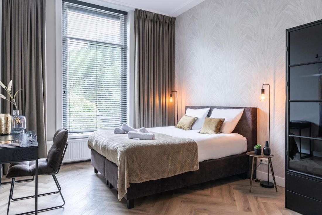 Xxl Loft With Bath Located Stadsvilla Tilburg Exteriér fotografie